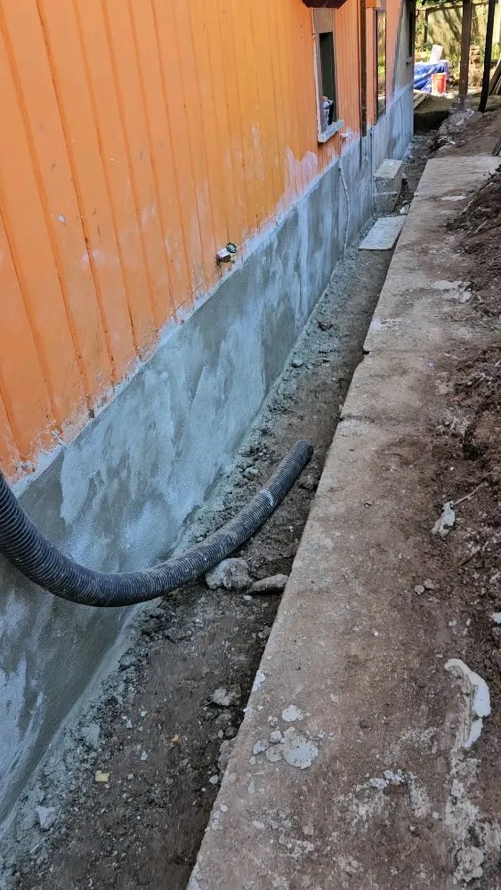 Slide of Alvarez Roofing and Construction