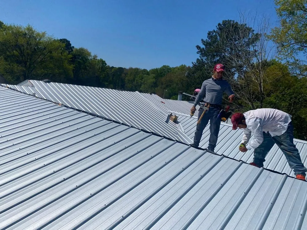 Slide of Alvarez Roofing