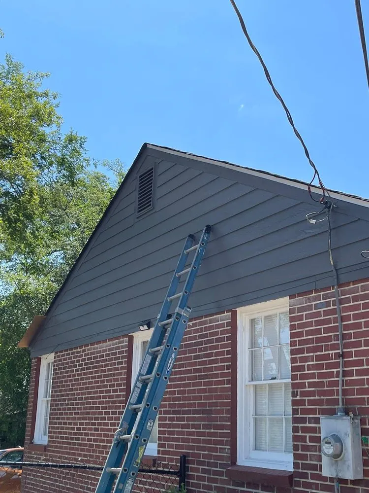 Slide of Alvarez Roofing