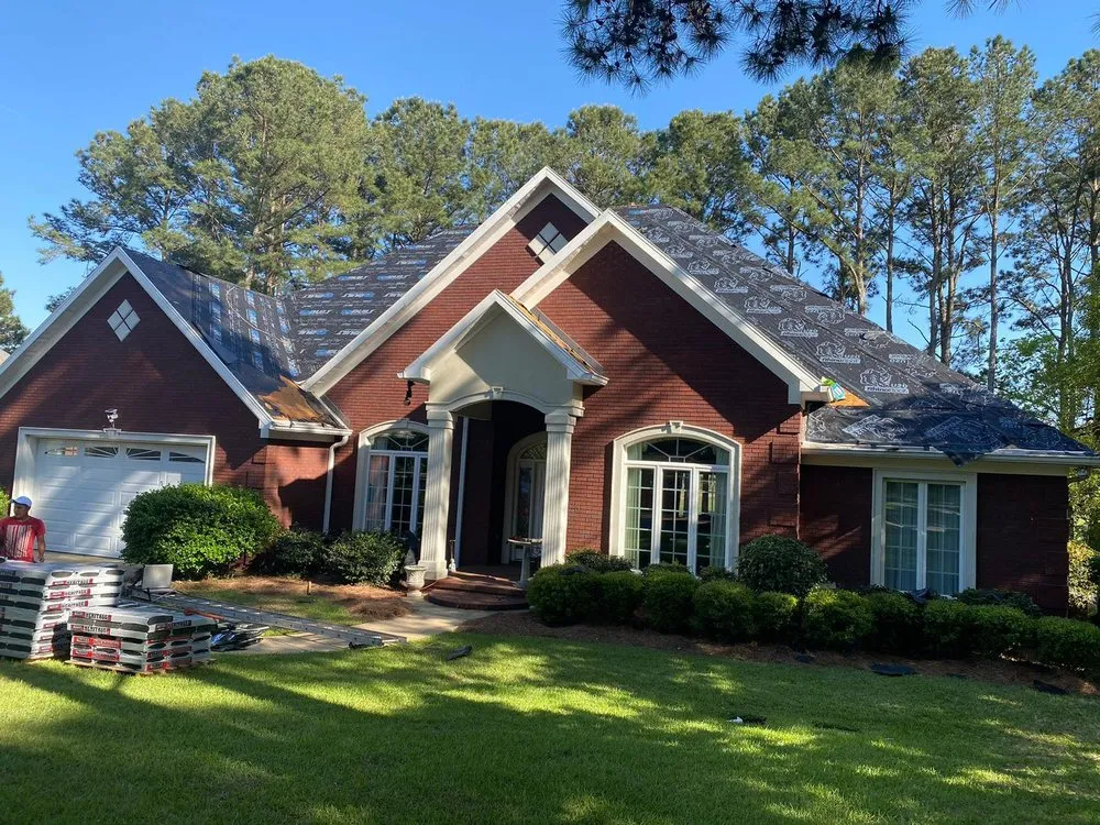 Slide of Alvarez Roofing