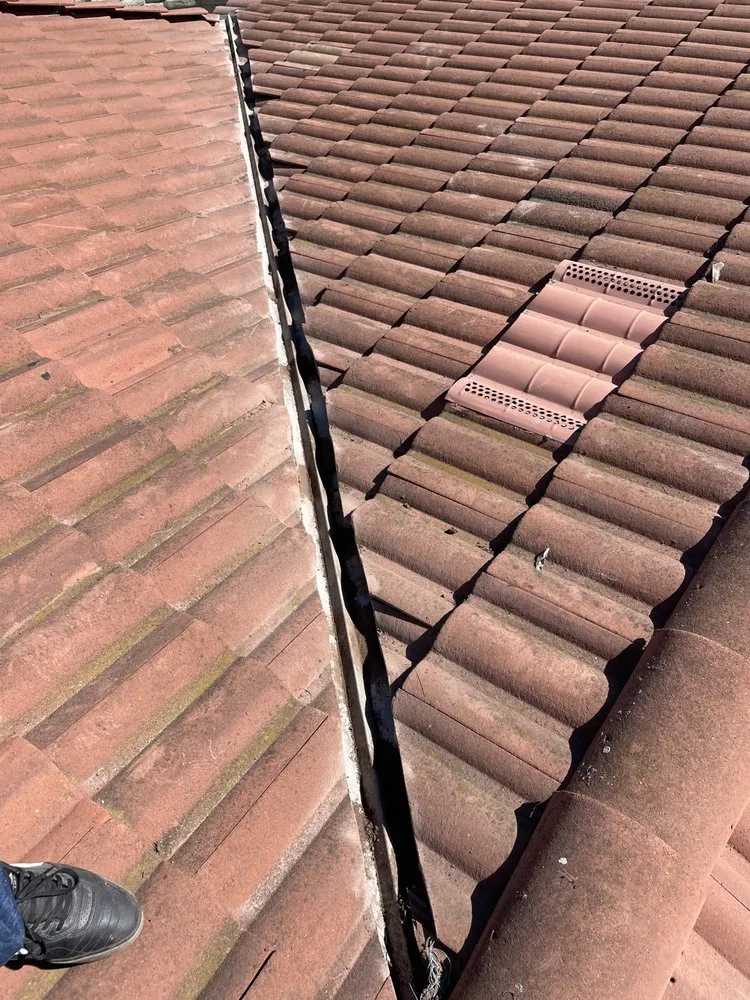 Slide of Alvarez Roofing