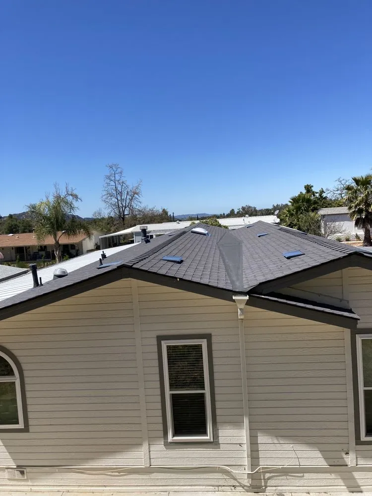 Slide of Alvarez Roofing