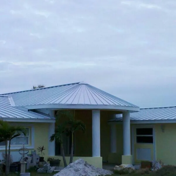 Slide of Alvarez Roofing Services