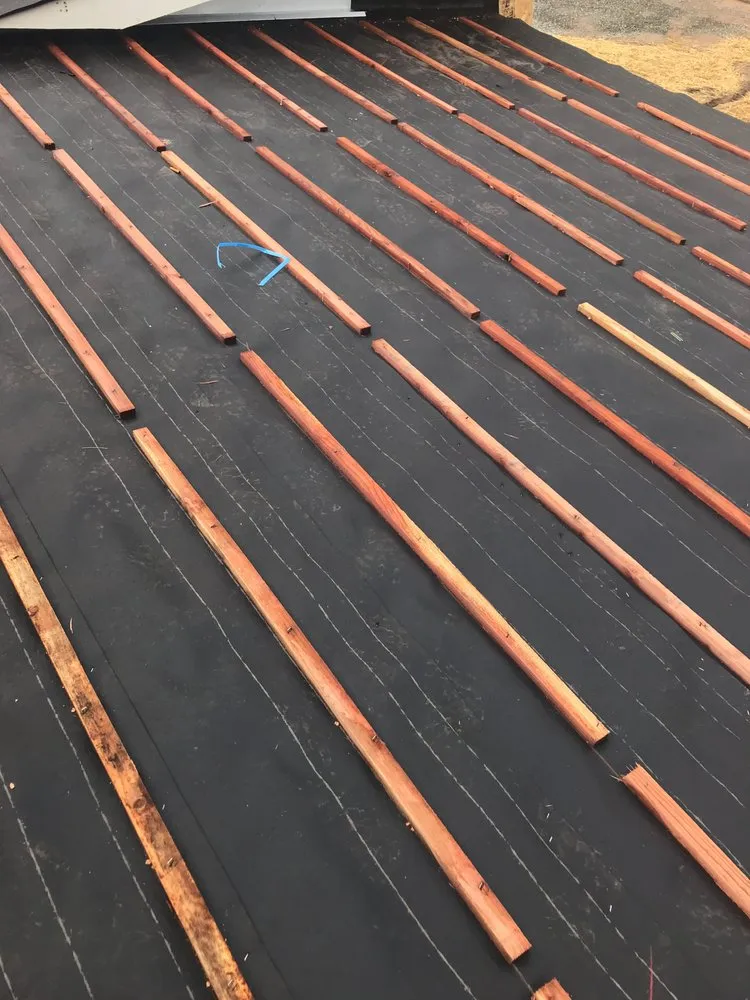 Slide of Alvaro's Roofing