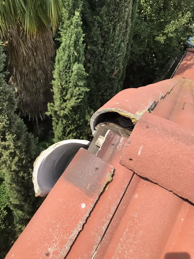 Slide of Alvaro's Roofing