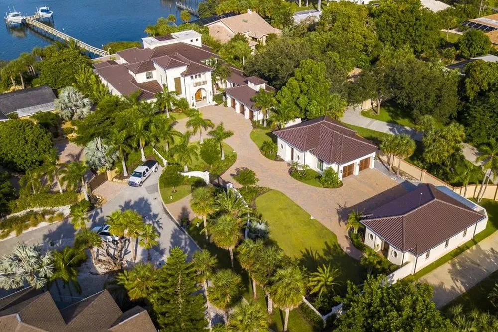 Slide of Alvin J. Singleton Roofing