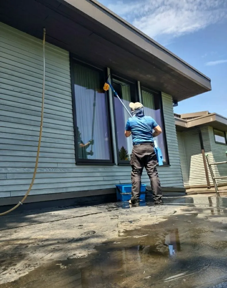 Slide of Alv's Services