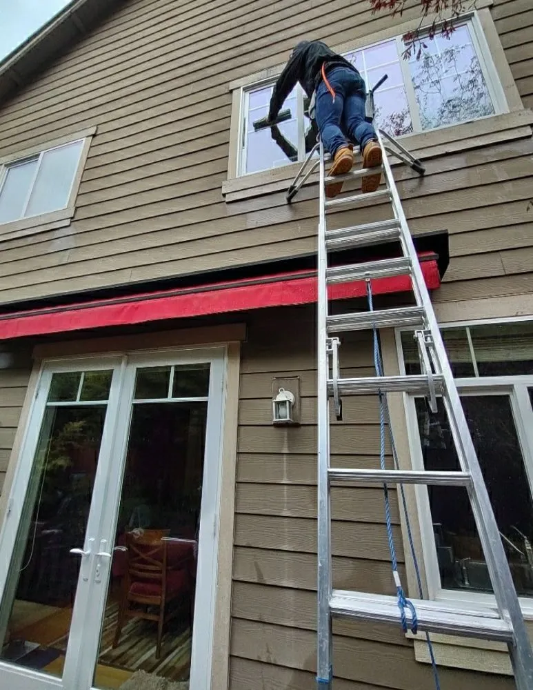 Slide of Alv's Services