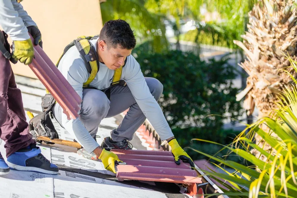 Slide of Am-Con General and Roofing Contractors