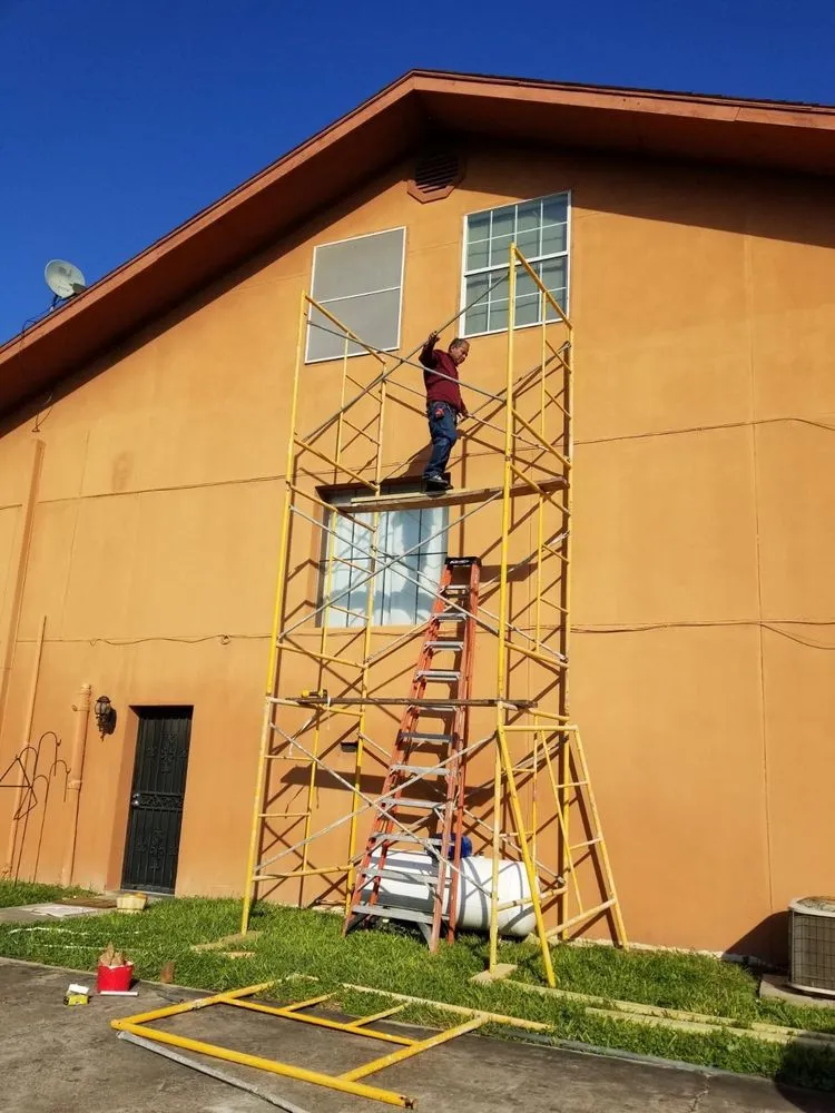 Slide of A&M Construction Services