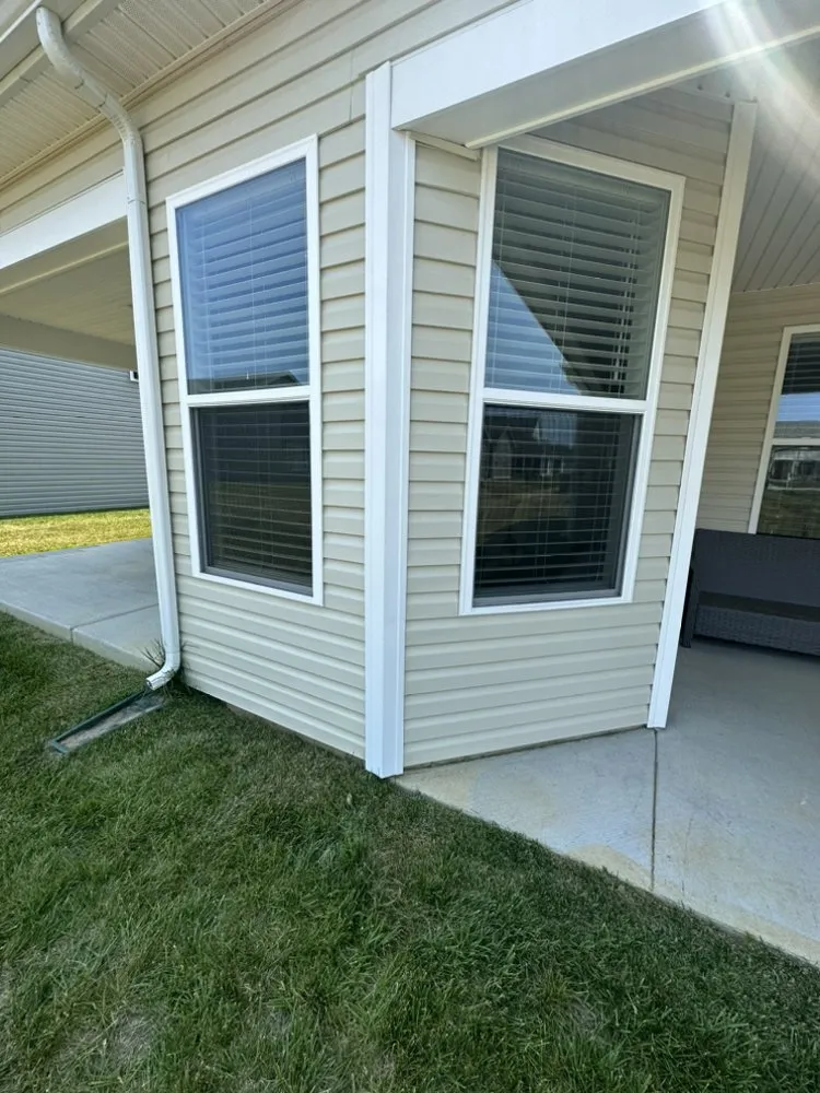 Slide of AM Roofing & Home Solutions