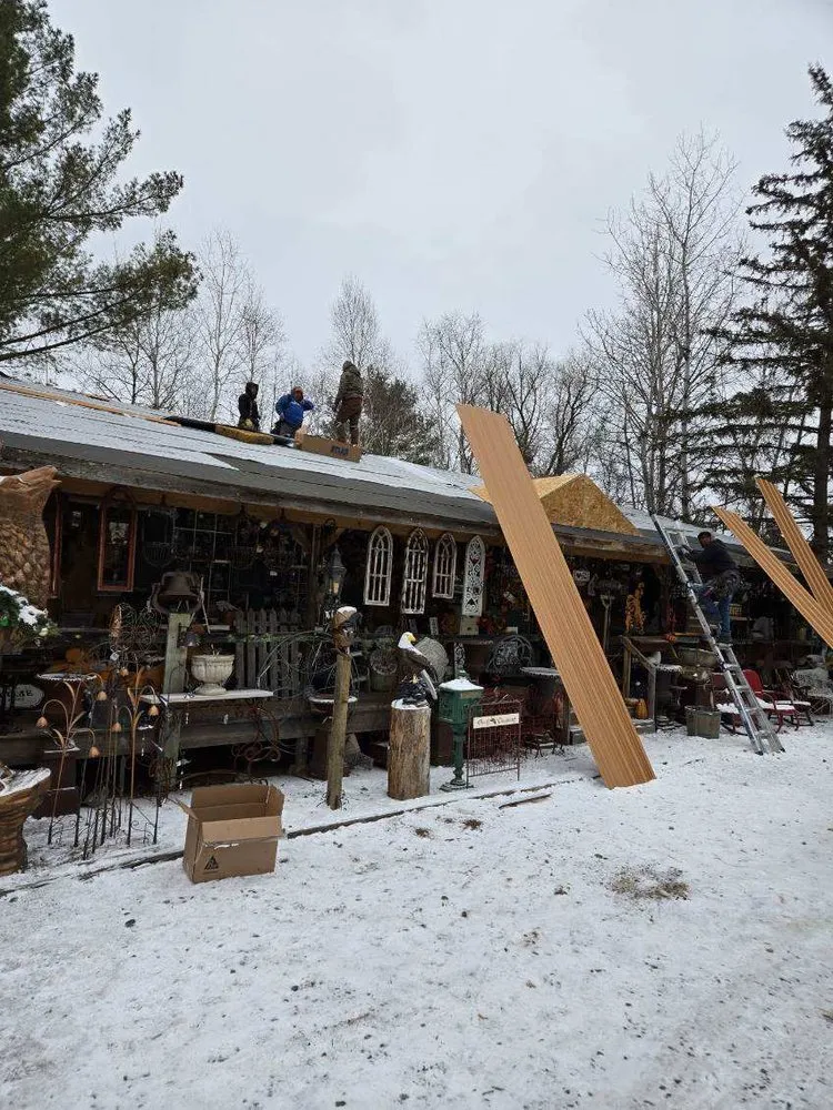 Slide of A&M Roofing