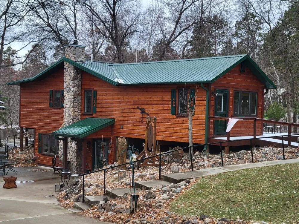 Slide of A&M Roofing