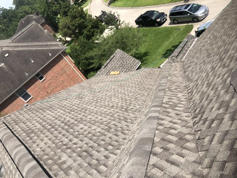 Slide of A&M Roofing