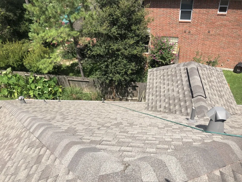 Slide of A&M Roofing