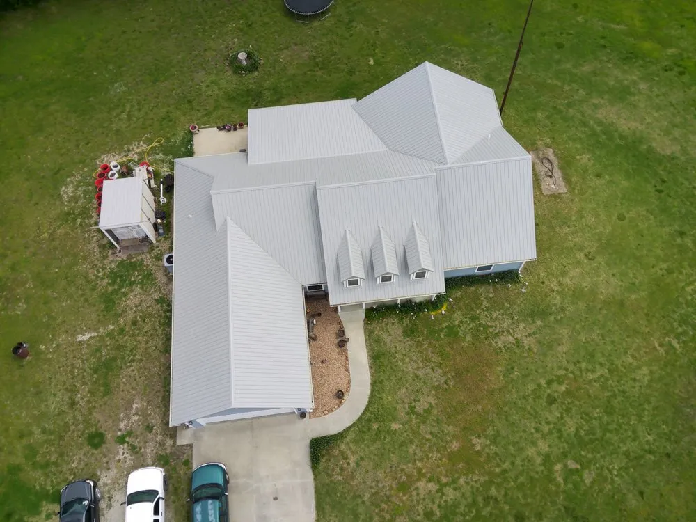 Slide of A.M. Roofing