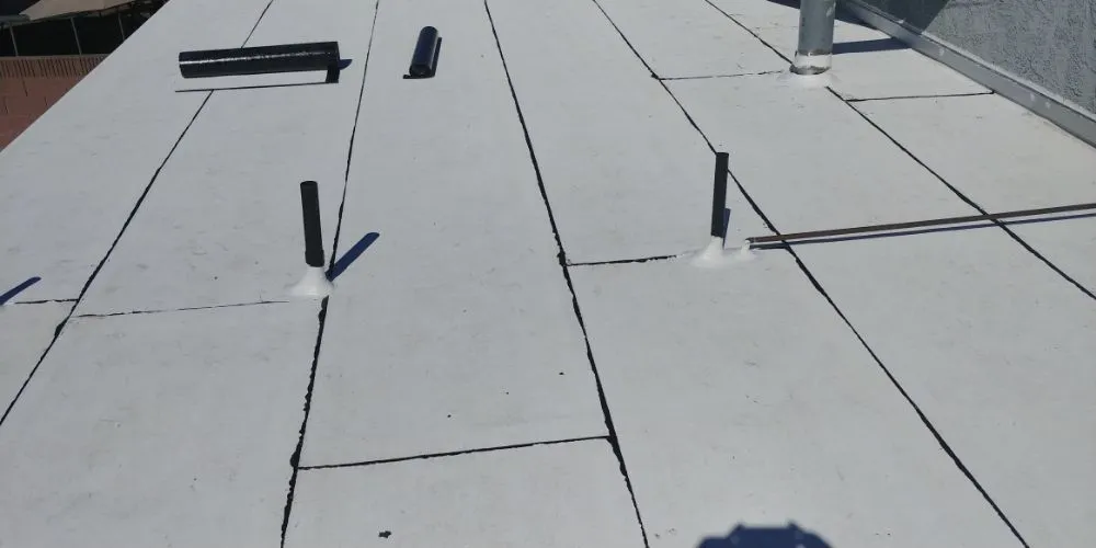 Slide of A&M Roofing