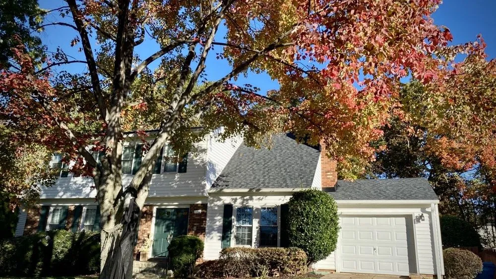 Slide of A&M Roofing