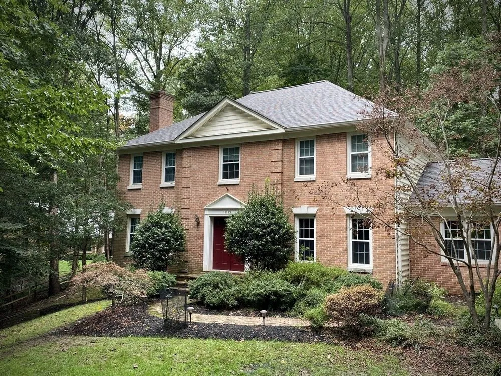 Slide of A&M Roofing