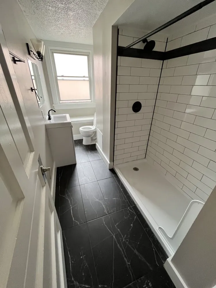 Slide of AM Solutions