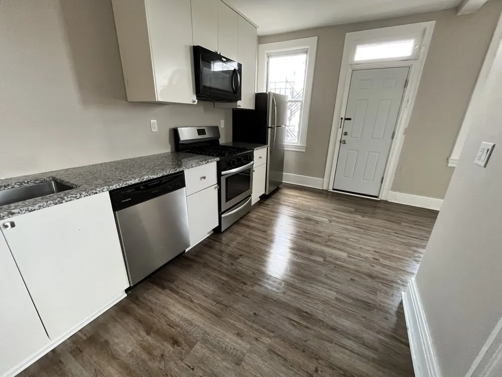 Slide of AM Solutions