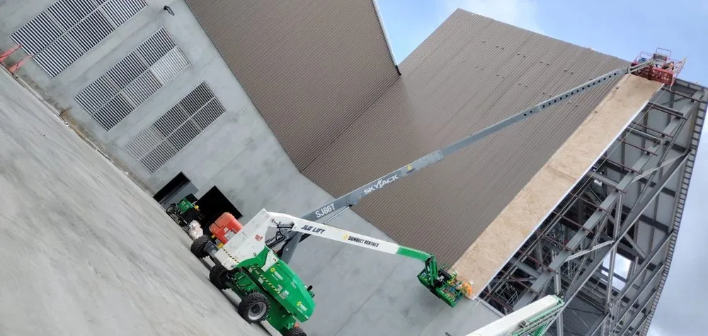 Slide of AM Steel Construction