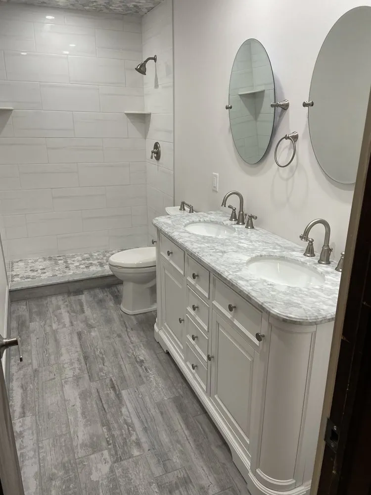 Slide of Amalfi Builders & Construction