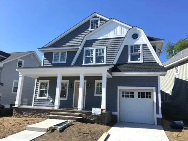 Slide of Amalfi Builders & Construction