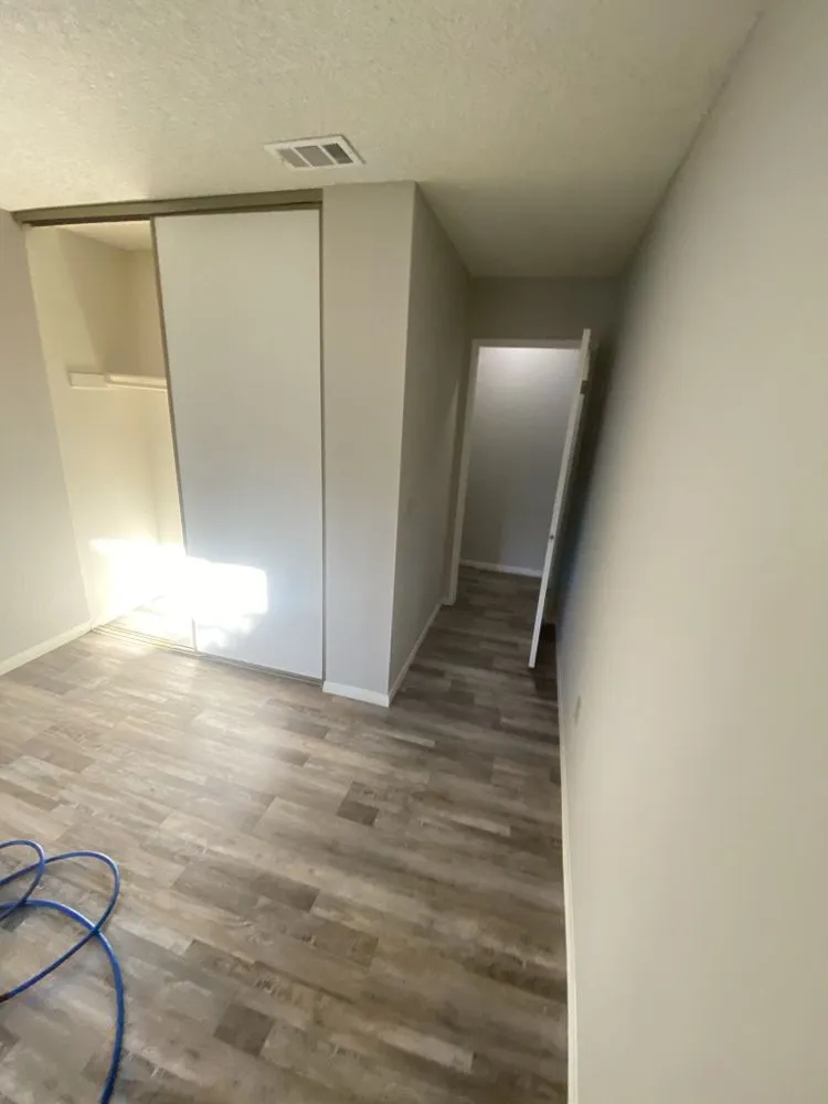 Slide of Amaysing Construction