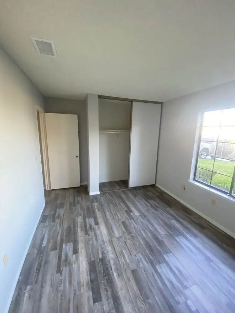 Slide of Amaysing Construction