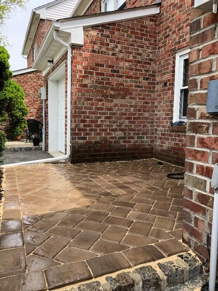 Slide of Amazon Construction