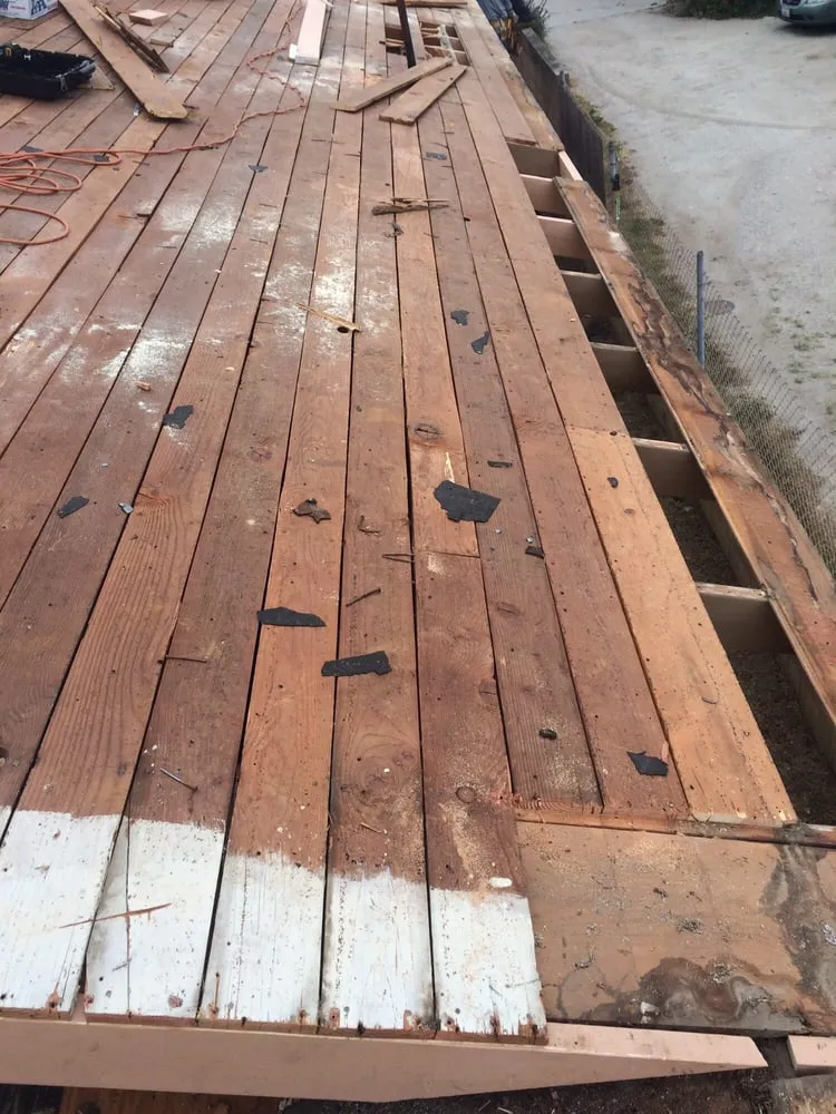 Slide of Ambriz Roofing