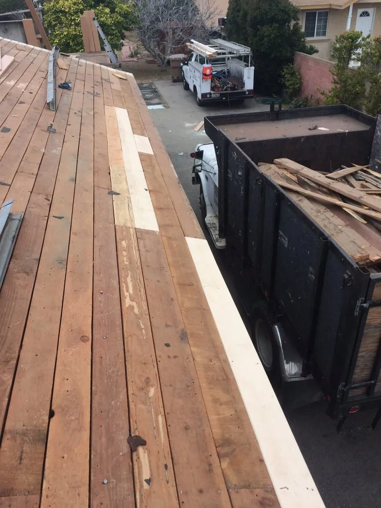 Slide of Ambriz Roofing