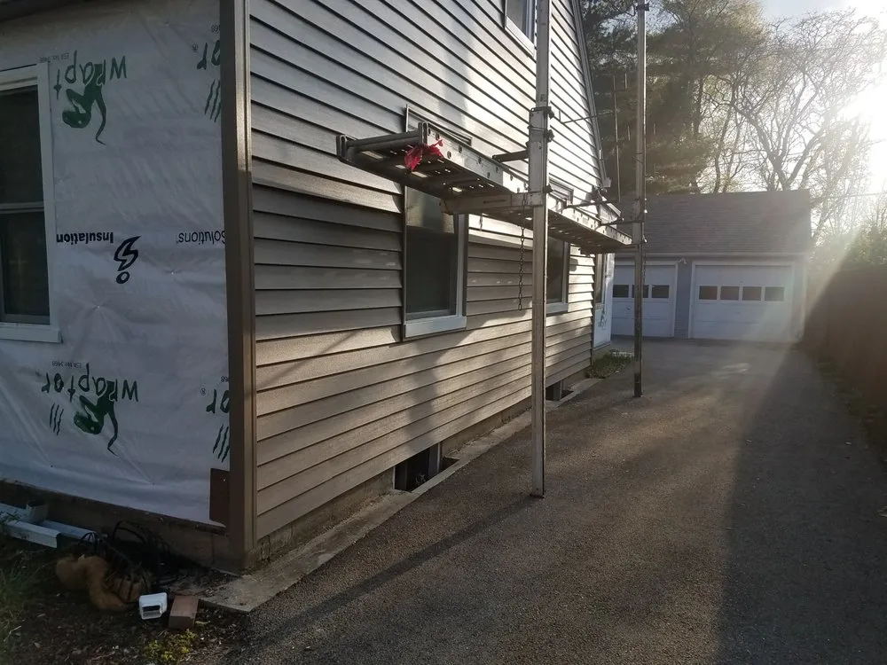 Slide of Amenity Roofing Siding & Gutters