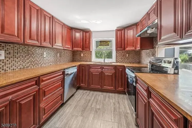 Slide of Ameri Building Construction