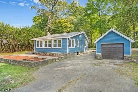 Slide of Ameri Building Construction