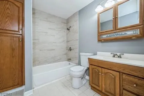 Slide of Ameri Building Construction