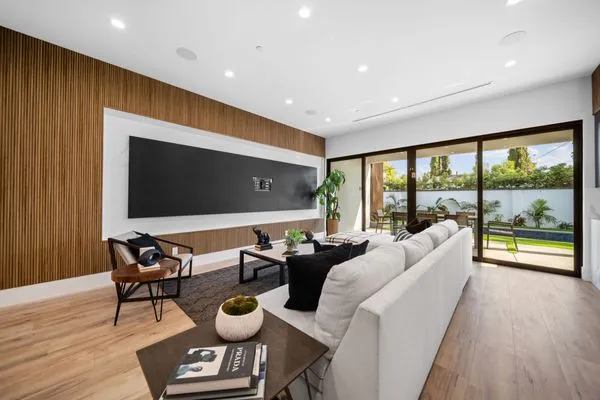 America Green Builders Logo