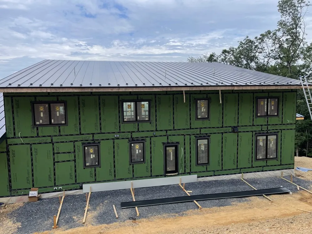Licensed shingle roofing service for fast service across Rockingham, VA - America Home Remodeling