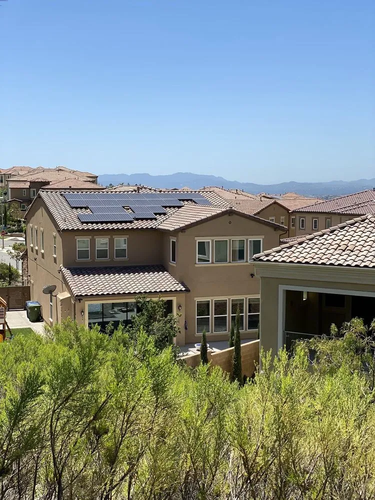 Slide of American Array Solar and Roofing