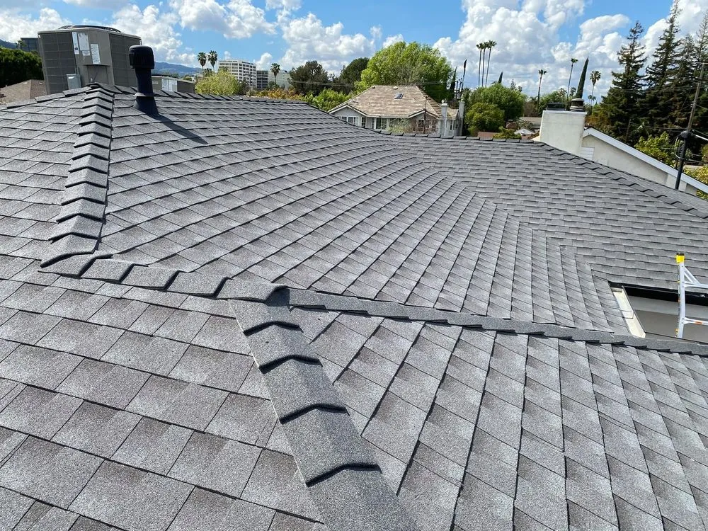 Slide of American Array Solar and Roofing