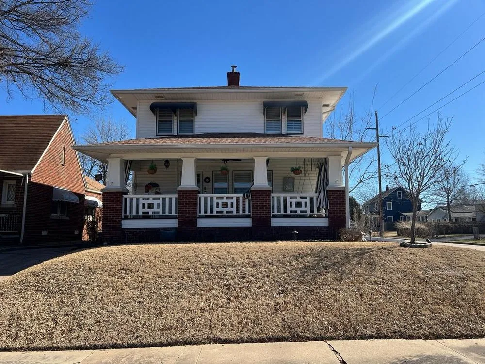 Slide of American Capital Roofing & Construction