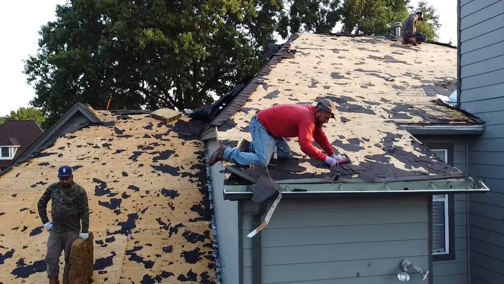 Slide of American Capital Roofing & Construction