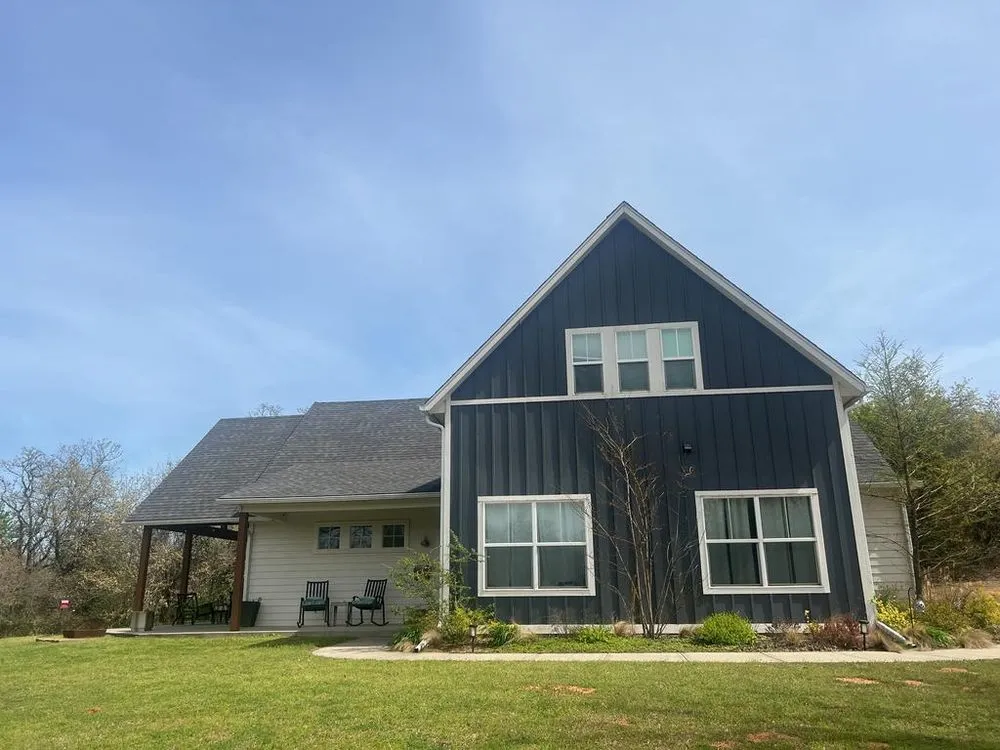 Slide of American Capital Roofing & Construction