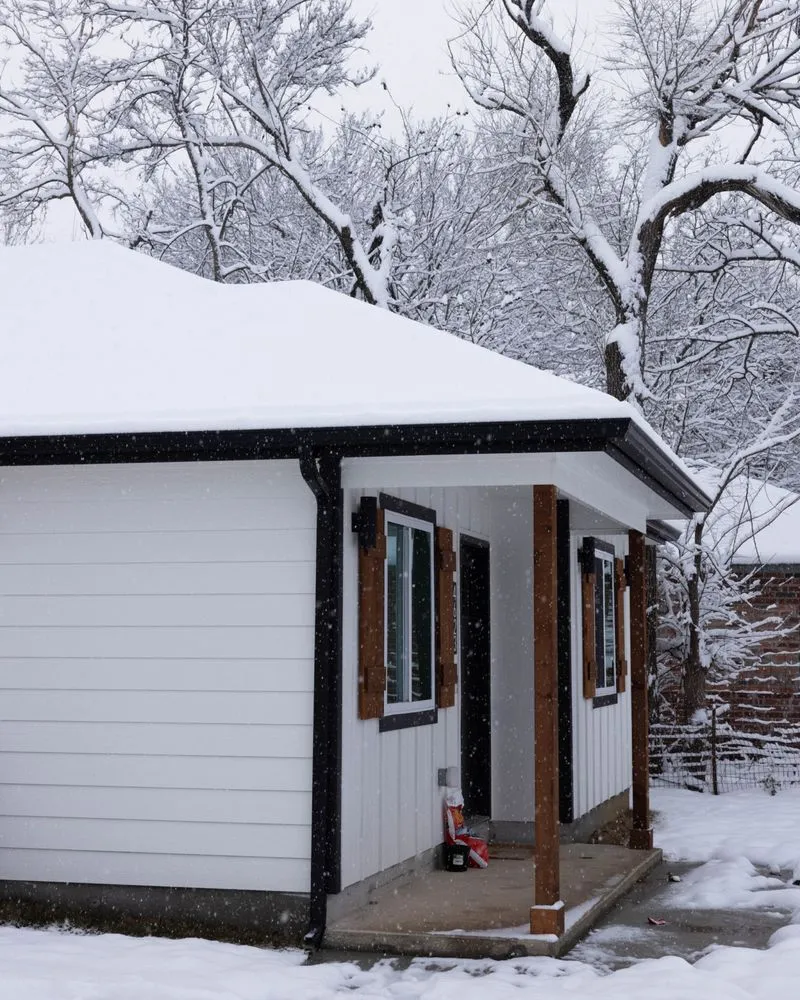 Slide of American Capital Roofing & Construction