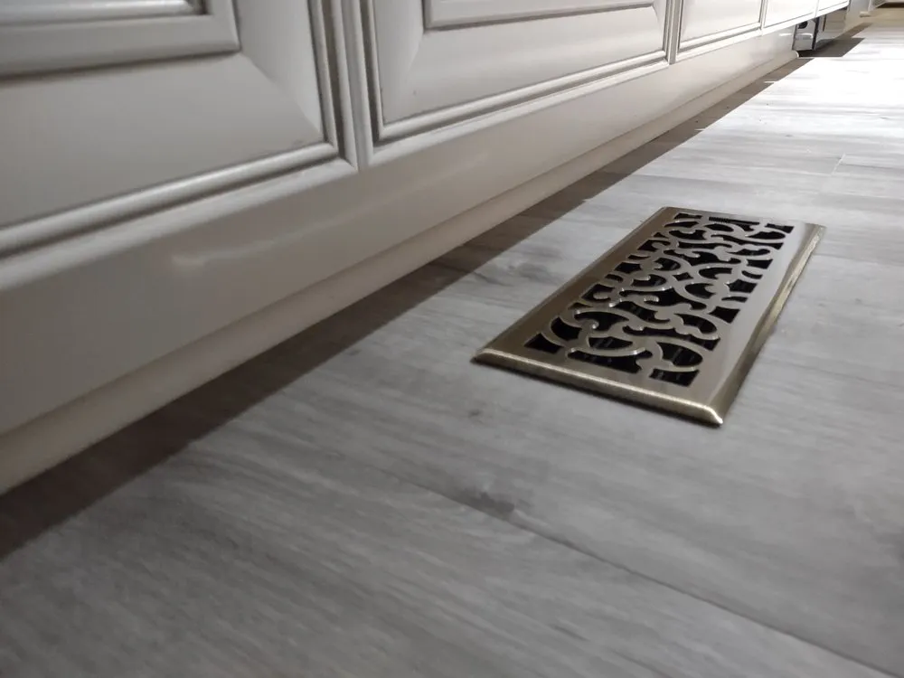 Slide of American Carpenter