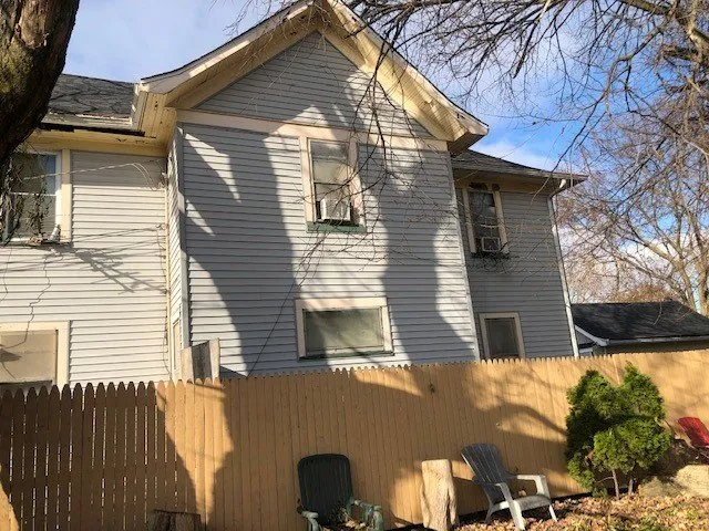 Slide of AMERICAN CLAIM & BUILDER SERVICES