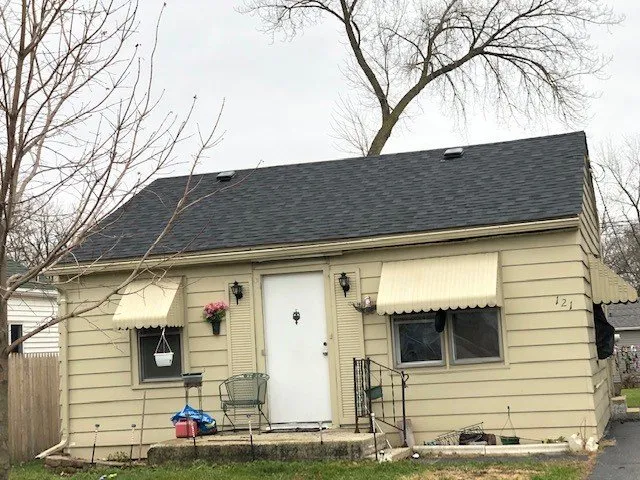 Slide of AMERICAN CLAIM & BUILDER SERVICES