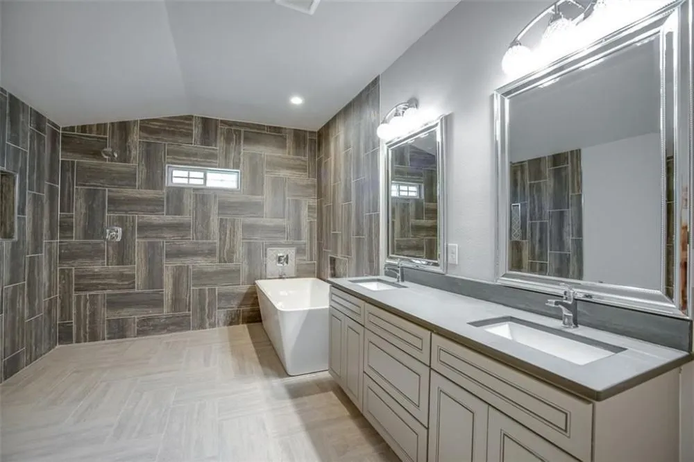 Slide of American Construction & Roofing