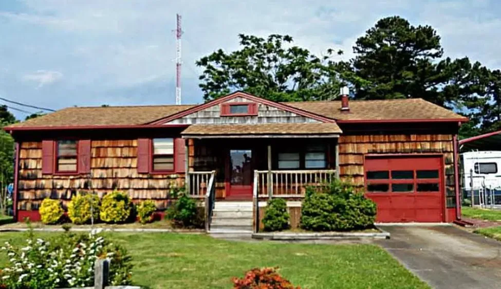 Slide of American Contractors and Construction